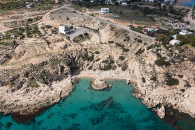 Aquamarine Luxury Suites | Stegna - Image 4