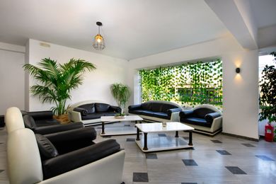 Aquarius Beach Hotel - Image 3