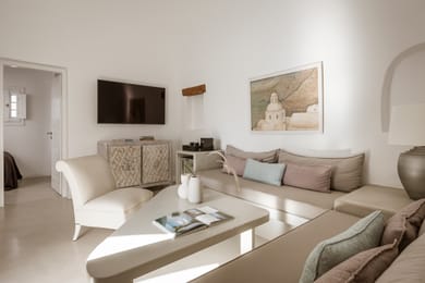 TWO BEDROOM STUDIO - Outdoor Plunge Pool