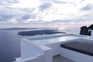 MARE GRAND SUITE - Panoramic Caldera & Volcano Sea View - Private Terrace with Outdoor Plunge Pool