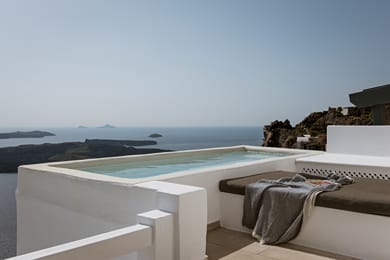 MARE GRAND SUITE - Panoramic Caldera & Volcano Sea View - Private Terrace with Outdoor Plunge Pool