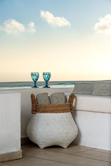 MARE GRAND SUITE - Panoramic Caldera & Volcano Sea View - Private Terrace with Outdoor Plunge Pool