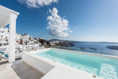 EXECUTIVE SUITE - Panoramic Caldera & Volcano Sea View  - Private Use Deck - Private Outdoor Plunge Pool