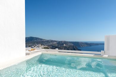 EXECUTIVE SUITE - Panoramic Caldera & Volcano Sea View  - Private Use Deck - Private Outdoor Plunge Pool