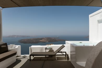 Grand Cave Suite - Panoramic Caldera & Volcano Sea View - Outdoor Hot Tub