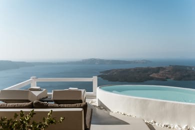 GRAND SUITE - Panoramic Caldera & Volcano Sea View - Private Terrace with Outdoor Plunge Pool