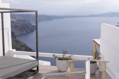 SUPERIOR SUITE - Panoramic Caldera & Volcano Sea View - Private Terrace with Outdoor Tub