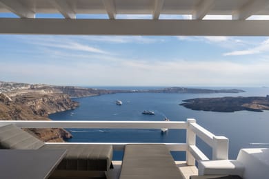 JUNIOR  SUITE - Panoramic Caldera & Volcano Sea View