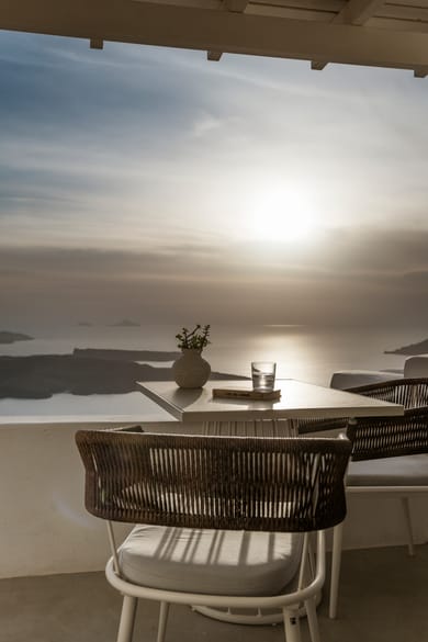 JUNIOR  SUITE - Panoramic Caldera & Volcano Sea View
