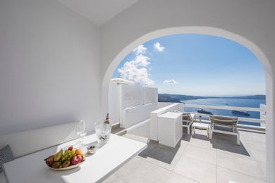 JUNIOR  SUITE - Panoramic Caldera & Volcano Sea View