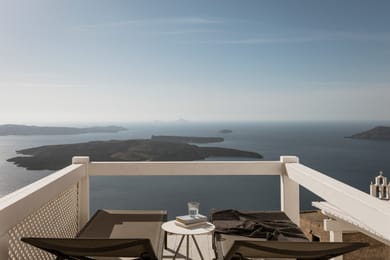 TWO BEDROOM JUNIOR SUITE - Panoramic Caldera & Volcano Sea View