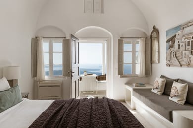 TWO BEDROOM JUNIOR SUITE - Panoramic Caldera & Volcano Sea View