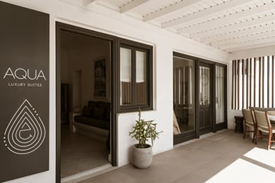 Aqua Luxury Suites Santorini - Image 2