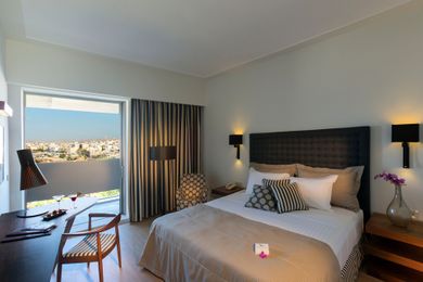 Aquila Atlantis Hotel - Image 3