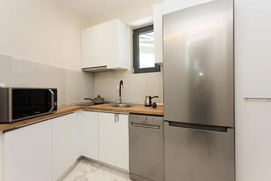 Ara Luxury Suites - Image 7