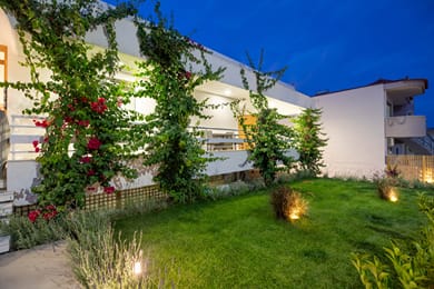 Arancia Elegant Rooms and Suites - Image 3