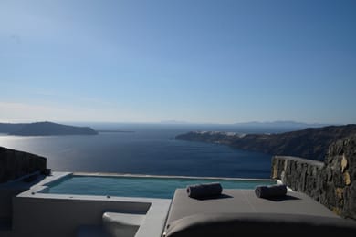 Honeymoon Suite with Infinity Heated Pool