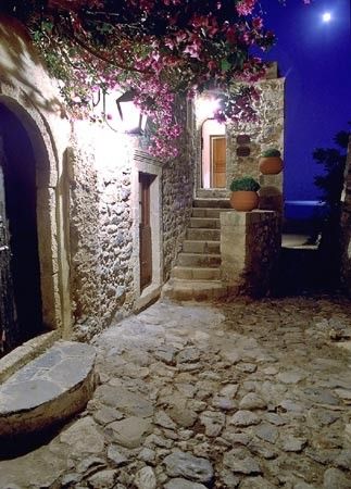 ArdamisTraditional Guest Houses - Image 3
