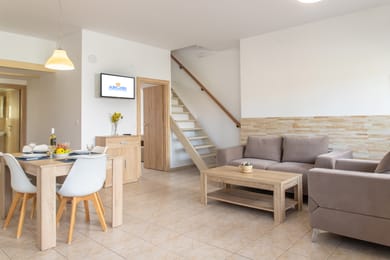 Duplex familly Apartment with Two Bedrooms and Mountain View