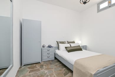 TRADITIONAL APARTMENT