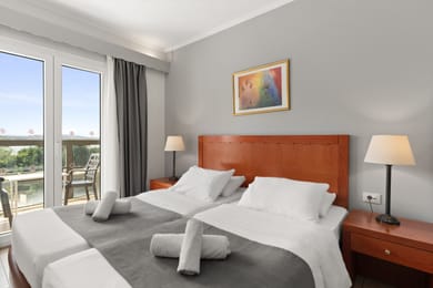 Double Room Standard | Mountain or Pool View