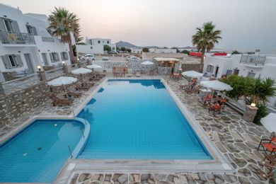 Summer Shades Hotel - Image 2