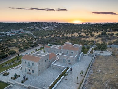 Armantanis Luxury Suites - Image 5