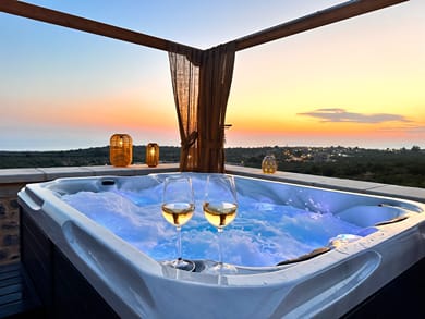 Armantanis Luxury Suites - Image 4