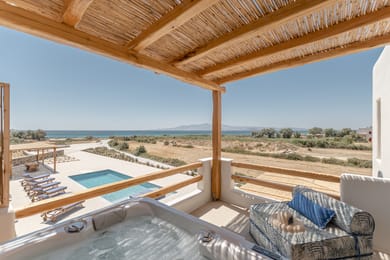 New Luxury Beachfront Villa with Private Pool