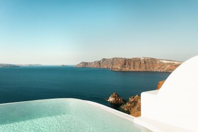 Armenaki Residence with Infinity Pool