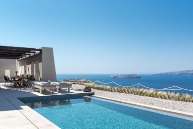 Luxury Villa with Private Heated Pool