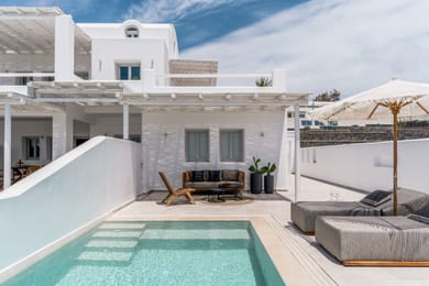 Honeymoon Suite with Private Pool and Sea View