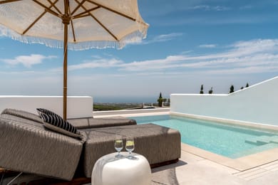 Honeymoon Suite with Private Pool and Sea View
