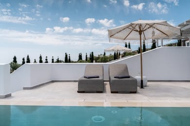 Executive Suite with Private Pool and Sea View