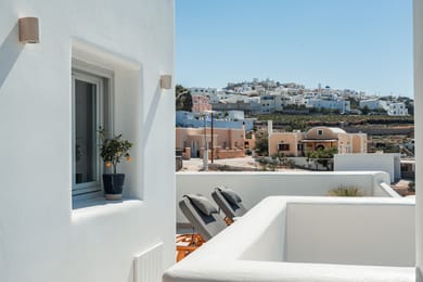 Grand Suite with Private Jacuzzi and Sea View