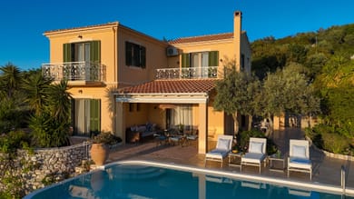 Grand Villa with Private Heated Pool - with Panoramic View