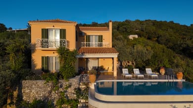Grand Villa with Private Heated Pool - with Panoramic View