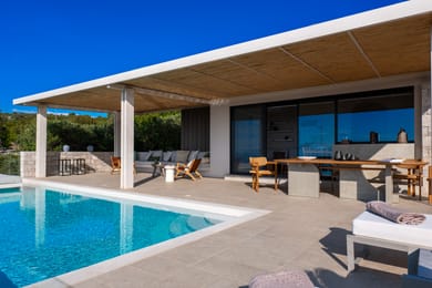 Residence with Private Heated Pool - with Panoramic View