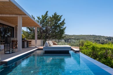Residence with Private Heated Pool - with Panoramic View