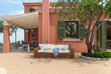 Art Blue Villas - Image 2