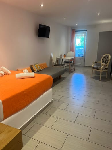 Quad Classic Apartment