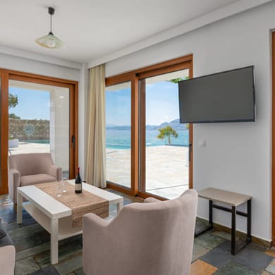 2 Bedroom Suite with Sea View