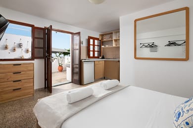 Arte Lindos Suites - Image 4
