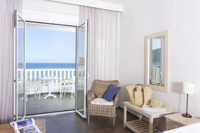 Studio Side Sea View