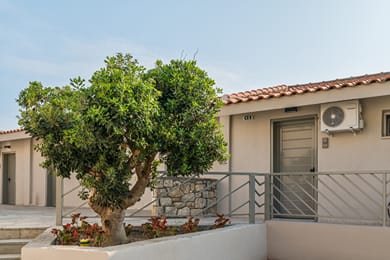 Arya Hotel - Image 6