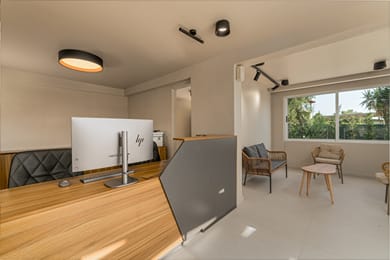 Arya Hotel - Image 7