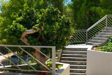 Arya Hotel - Image 7