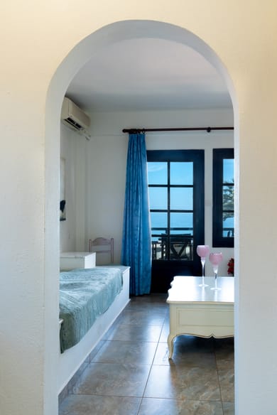 Family Sea View by the Pool