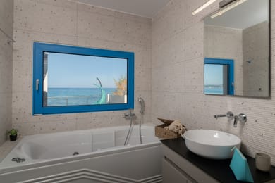 Astarte Villas - Bleu Beach Villa with Pool