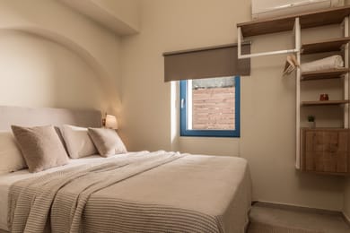 Astarte Villas - Bleu Beach Villa with Pool